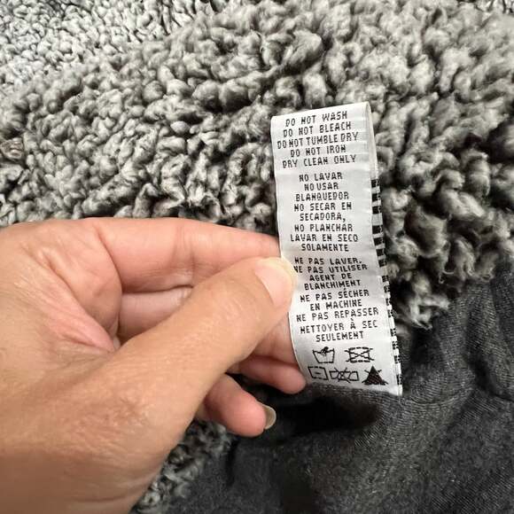 Altar’d State Women’s Sherpa Pullover size Medium - Picture 6 of 6